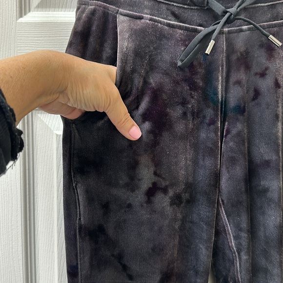 LIKE NEW! Lululemon Ready to Crush High-Rise Jogger Crop - Picture 8 of 16